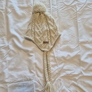 Columbia Omni Heat Cream Cable Knit Pom-Pom Hat